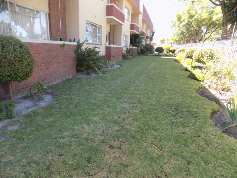 To Let 2 Bedroom Property for Rent in Silver Oaks Western Cape